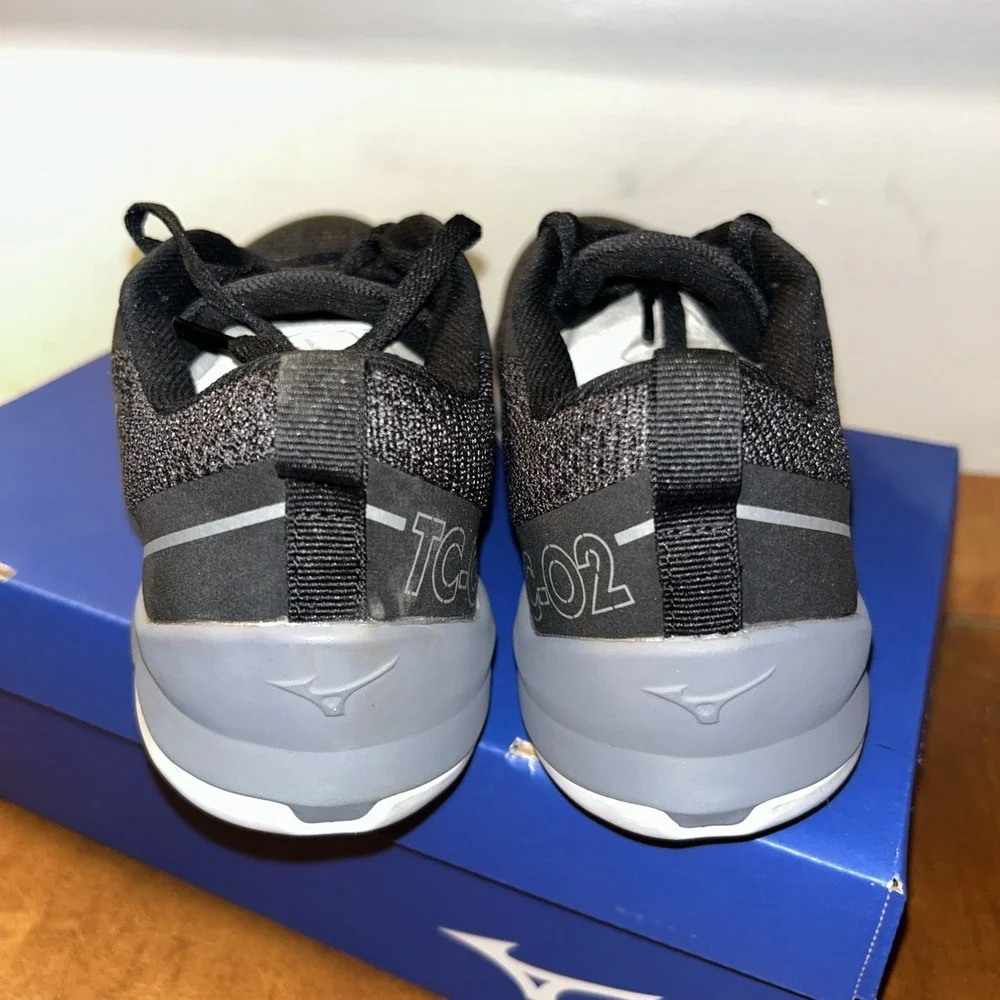 Mizuno Shoes Womens Size 8 TC-02 Cross Training Sneakers Lace Up Black W/ Box
